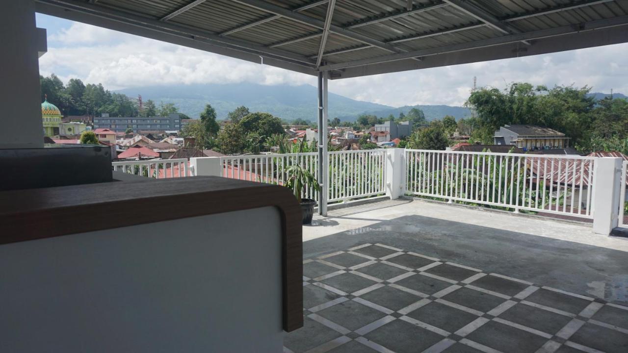 Al Barra Syariah Hotel Bukittinggi Exterior photo
